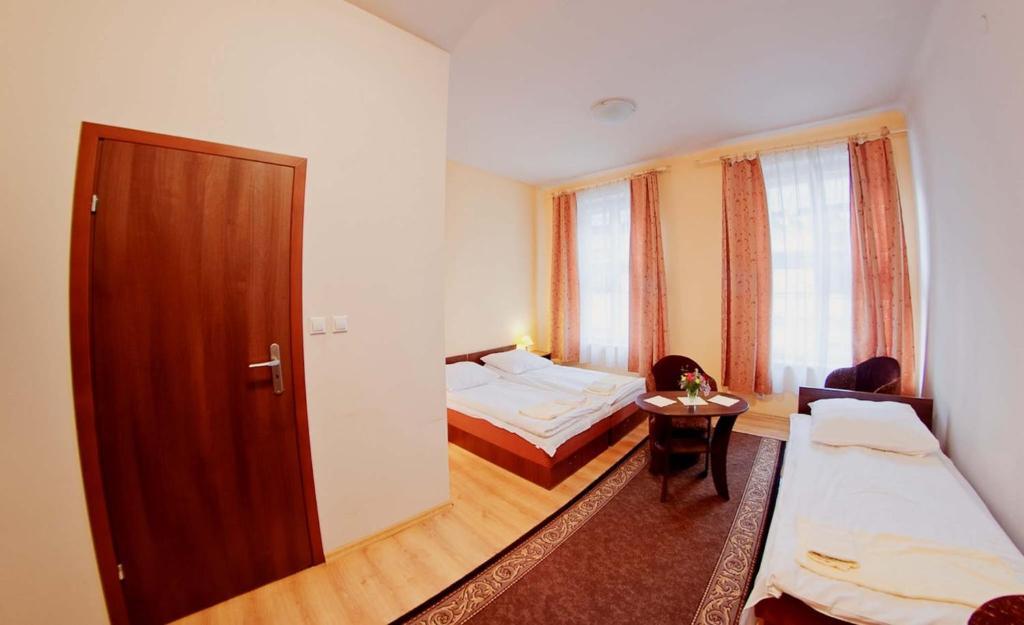 Cracow 24 * Краків
